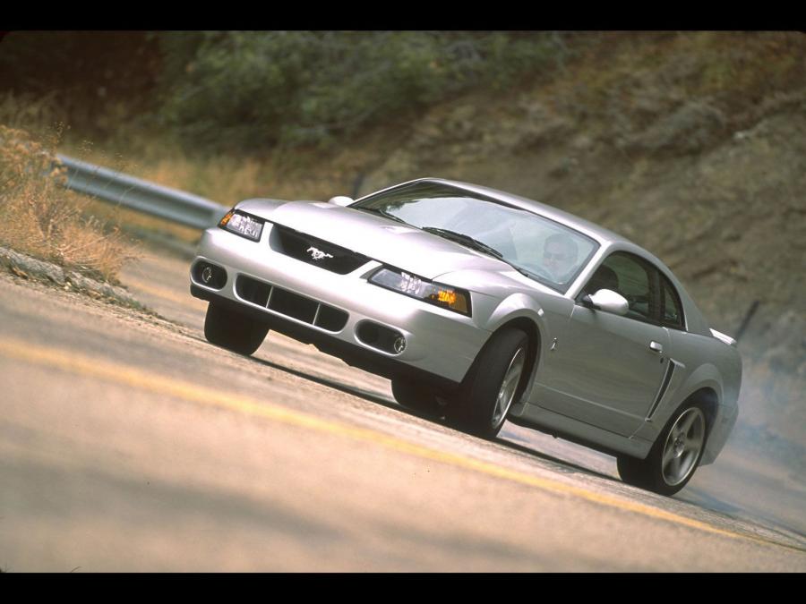  Ford Mustang SVT Cobra 2003 года  (фото 57 из 61)